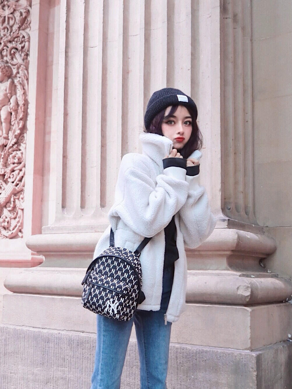 外套 暖和舒适的羊羔绒外套你get了吗?白色温柔大气,穿出软糯糯感