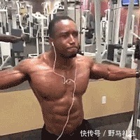 胸肌|小伙儿坚持每天做300个俯卧撑,却得了个山路十八弯的结果