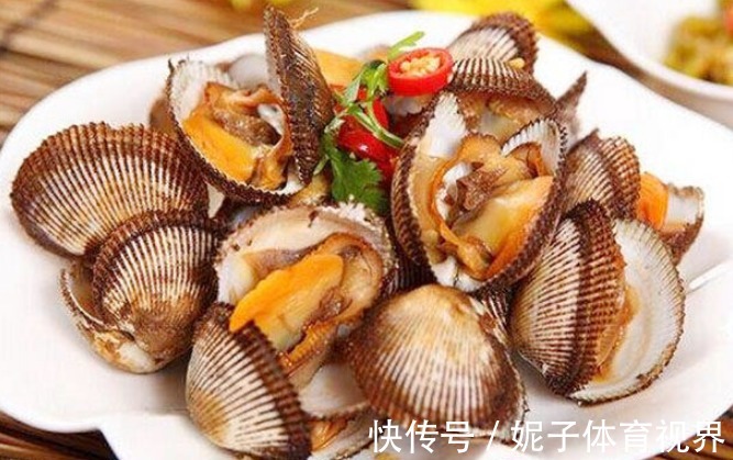 豆制品|痛风是吃出来的,50岁后不想手脚肿胀,以下三种食物不要碰