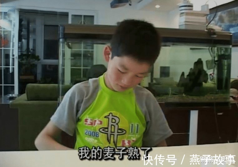 《變形計》高占喜靠讀書走出貧窮的農村娃,逆襲成為帥氣國防生