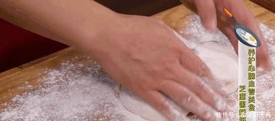 太香了!用它和面,饼皮又薄又脆,外酥里嫩,还不容易露馅儿