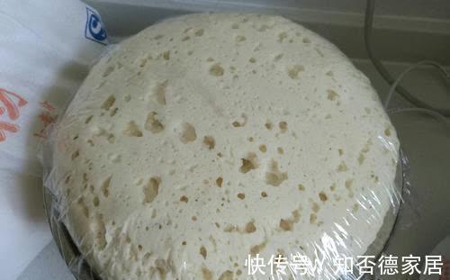 蒸馒头|发面时，只加酵母是“大忌”，多加这２样，蒸出的馒头又白又暄软