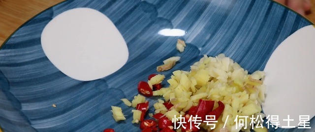 水煮肉片正宗做法,大厨手把手教你,吃一口满嘴香,太过瘾了!