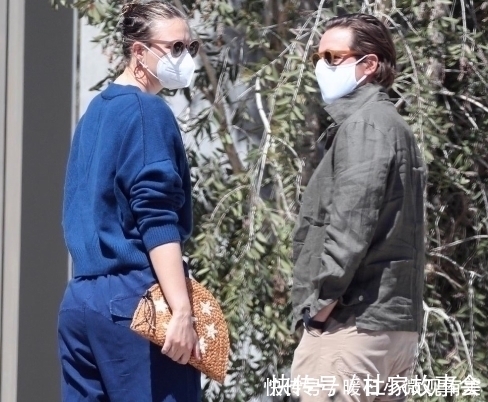 大满贯|网球美少女莎拉波娃,与大8岁贵族未婚夫现身,照片里身材臃肿