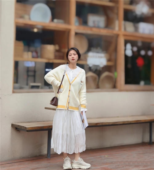 换季衣服怎么穿，5件单品的10种搭配公式，照着穿也好看