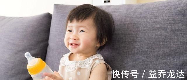 辅食|1岁宝宝求高抬贵手,3种辅食我们不能吃,会伤脾胃,长不高的