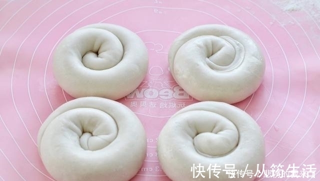 家常烙饼做法,外酥内软又筋道,比油条健康,学会可以出门摆摊了