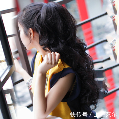 假发马尾怎么戴更真实