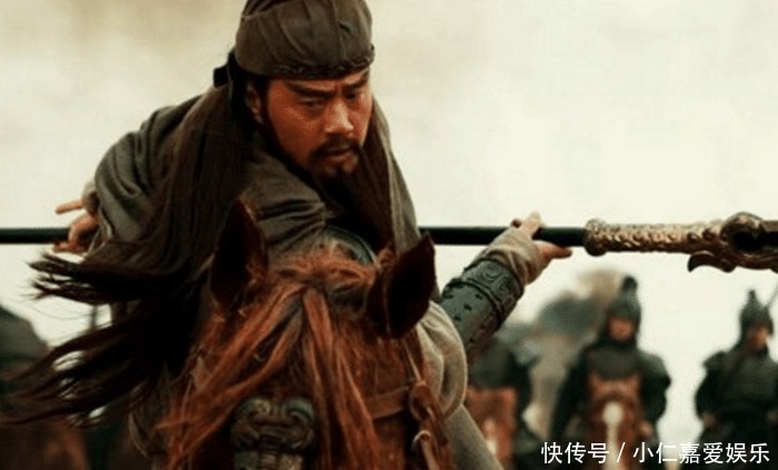 为啥|曹操对关羽推崇备至,又送马又封侯,为啥关羽就是不愿跟曹操?