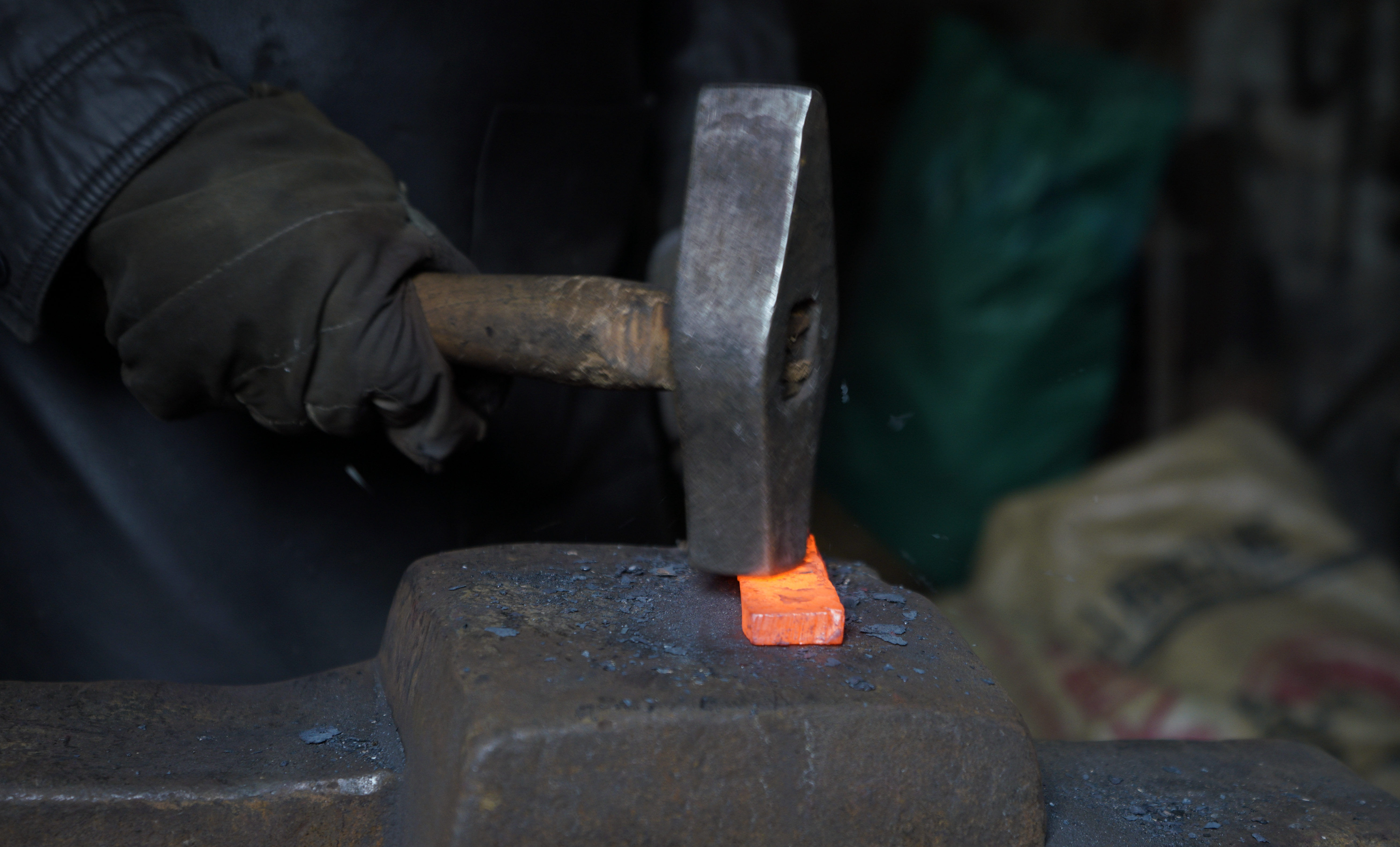 陆根林|燃烧吧！铁匠！