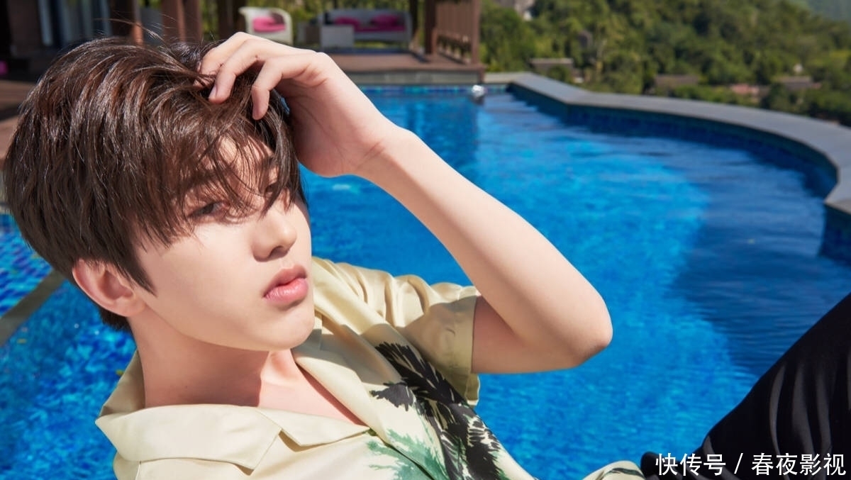 pd 两大选秀top,一个鸡你太美一个春哥,蔡徐坤和李宇春的相似之处