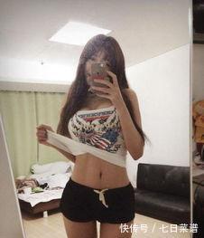 时尚 打底裤的装扮展现浪漫情怀,时尚气息沁人心脾