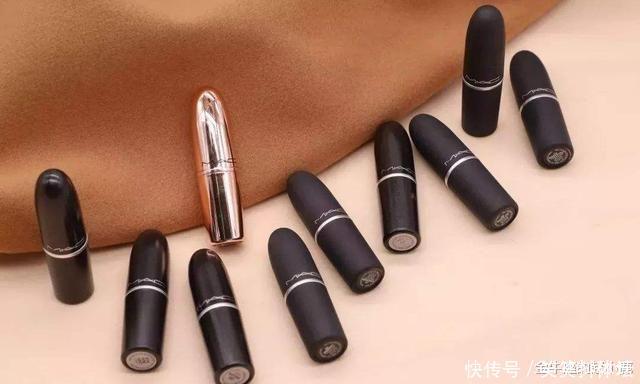 化妆包|日系博主“化妆包”大公开!看看她们都在用什么,可能和你有同款