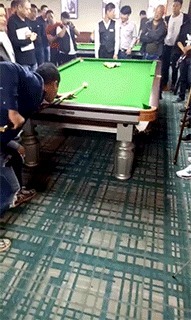 |精选搞笑GIF:这是我见过化妆化的最好的了,绝对的真材实料!