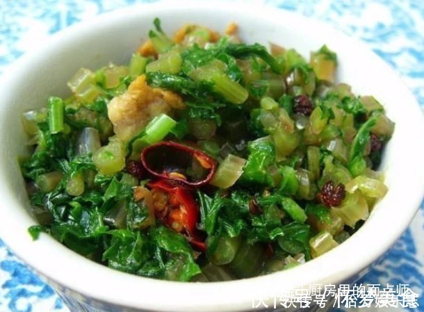 爆炒萝卜缨|这菜当“垃圾”,却是清肠高手,排出毒素,血管干净,体重悄悄降