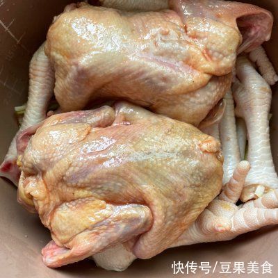 烤乳鸽|这道烤乳鸽发到朋友圈，留言全说被馋哭