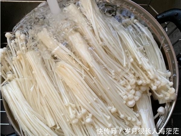 肥牛不仅仅可以用来涮锅,还可以做这道菜,好喝到连汤汁都不剩