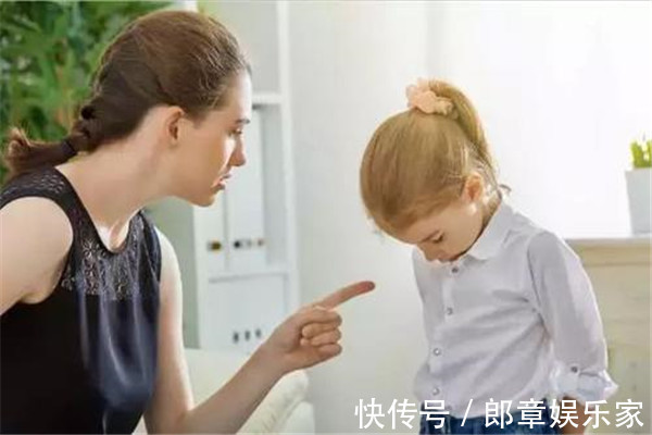 当家长|孩子不听话怎么办父母别再“打一巴掌再给颗糖”,不利于娃成长
