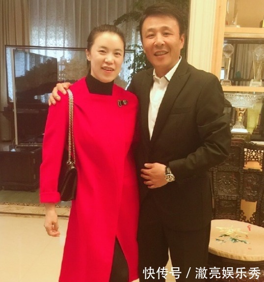 王楠|24届世界冠军王楠豪宅,庭院各种果树,放弃官职,深得老公宠爱