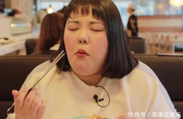 一日三餐|连续吃一个月的水煮菜,然后配合三件事,体重悄悄降下来!