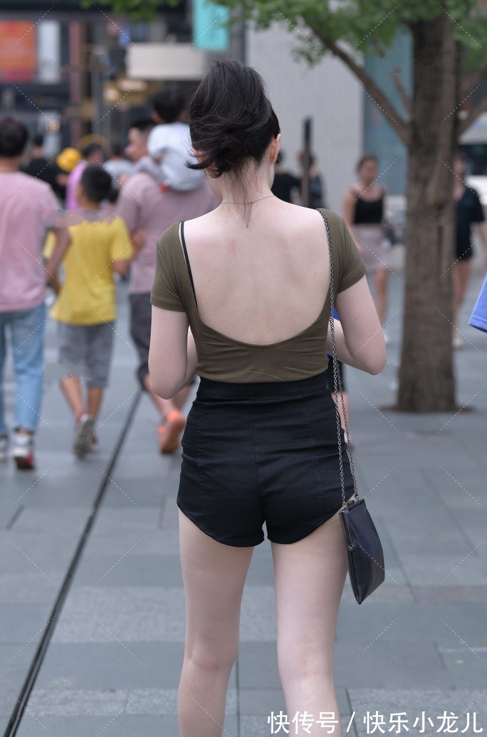 类型|时尚优雅的气质美女,最让人着迷了,是你喜欢的类型吗?