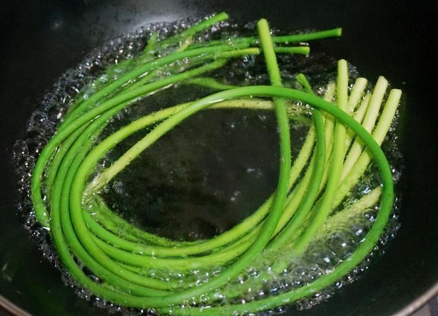 全家|這菜是寶,少吃肉多吃它,才5元一斤,殺菌防感冒,全家身體都棒