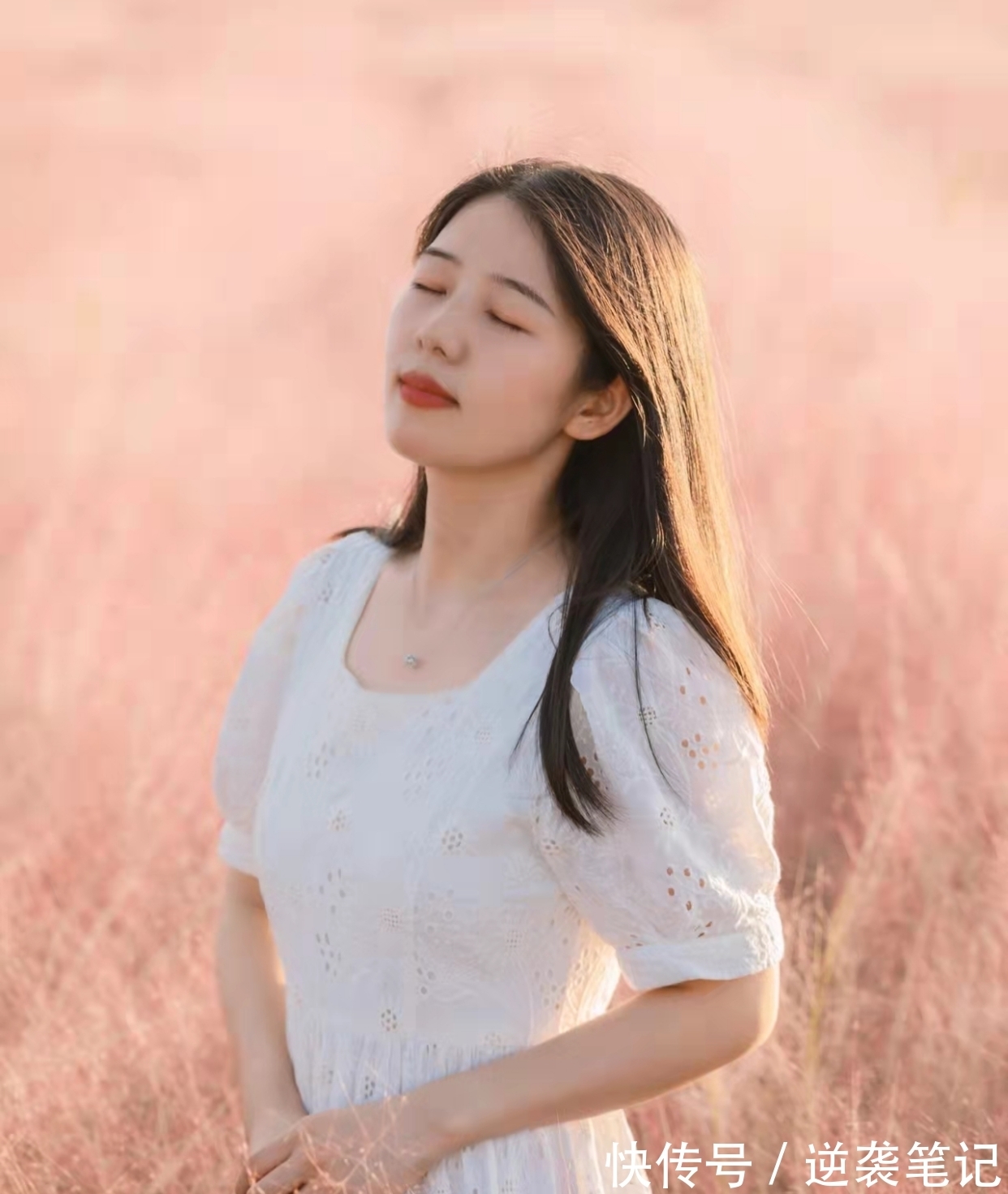 时节气&七律:旧时明月浮空影,冷照人前是与非