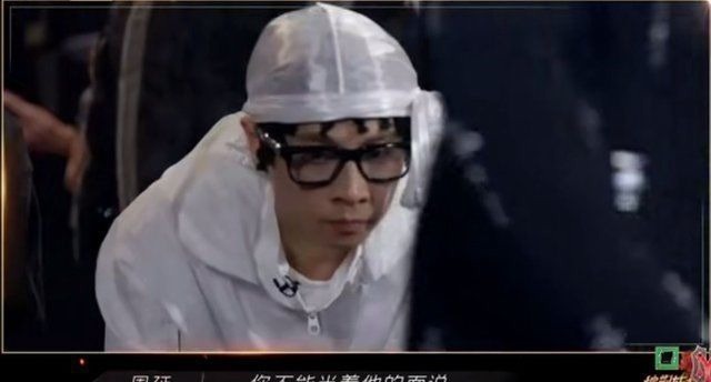 林晓峰不认识布瑞吉就有错GAI找陈小春告状,遭小春哥霸气回怼