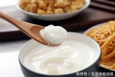 熬猪油只加盐就错了，牢记1个步骤，猪油又香又白还不腥，耐存放