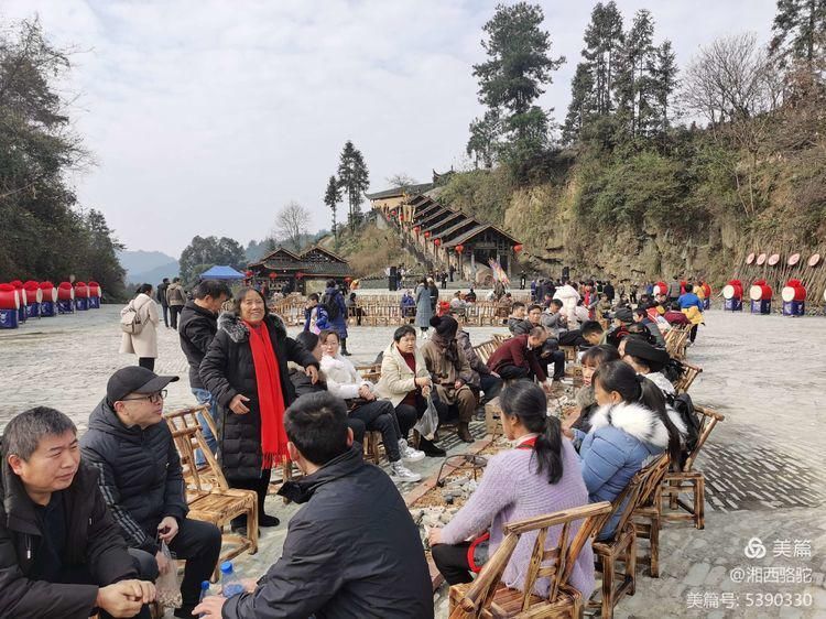 神秘湘西过大年：做客国茶村