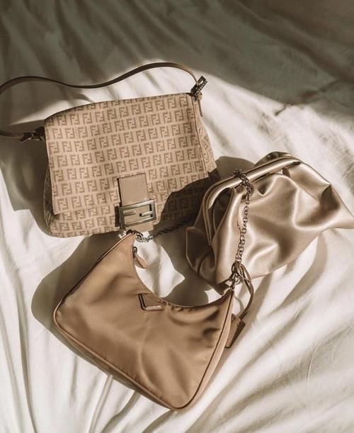 精品包怎么挑“保值”？一学就会的5招挑选技巧，内行人不凑热闹