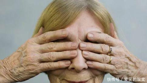 胰岛细胞|吃黄瓜可以降血糖?医生提醒:少吃这3种家常菜,血糖或能慢慢降
