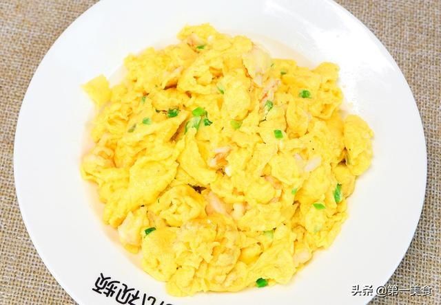 虾仁|虾仁炒蛋到底先炒鸡蛋还是虾仁，很多人都做错了，厨师长教你做法