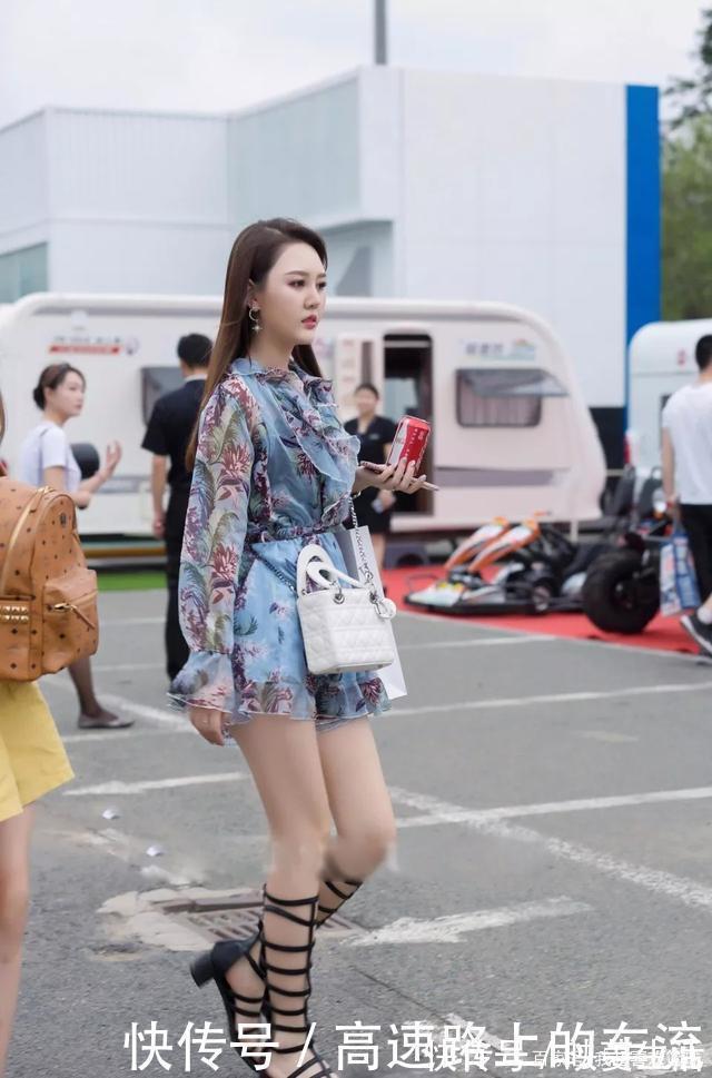 连体短裤 复古花色连体短裤,时尚潮流,青春减龄