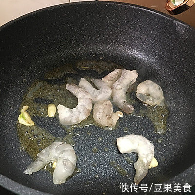 虾仁炒甜豆|无敌下饭的虾仁炒甜豆，胃口全开