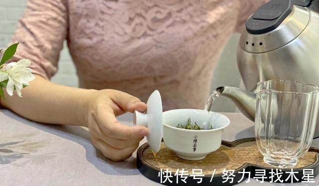 茶汤|绿茶苦涩，红茶清甜，白茶没味道如同白开水真是这样吗！