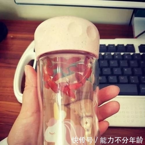 明白|黄芪、枸杞和红枣,能一起泡水喝吗?今天说明白