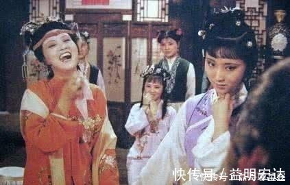 薛宝钗|贾宝玉为什么称呼王熙凤为姐姐 其实内有隐情!