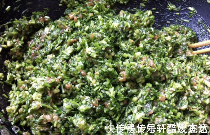 包肉饺子|包肉饺子配什么菜不用韭菜，用这个菜最合适，饺子喷香好吃