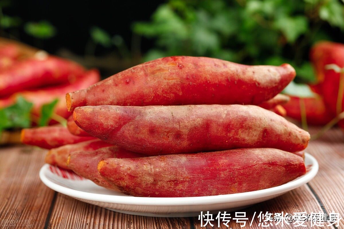 马甲线|女生如何练出马甲线？2套动作配合饮食控制，坚持1个月就能拥有