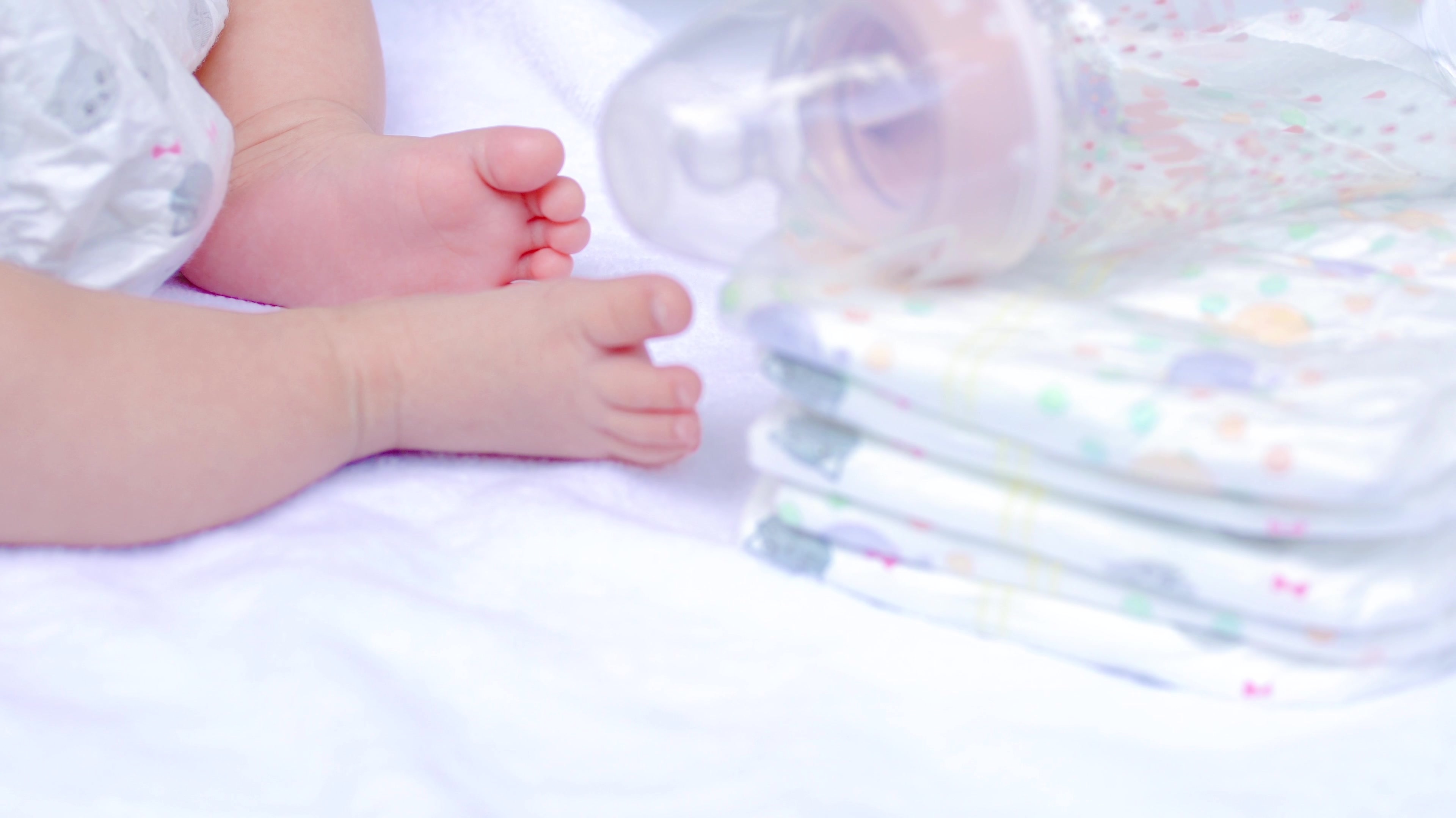 双腿|宝宝臀纹不对称，可能是这2个原因导致的，家长别忽视