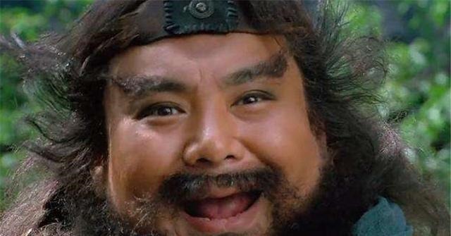 宋江!他是水浒中的第一高手,徒弟排名在李逵前面,连李逵都要敬他三分