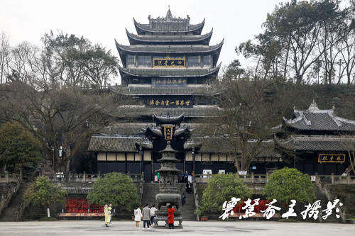 解密潼南的陈抟故里景区，来这里观赏油菜花海已成了水陆空全覆盖