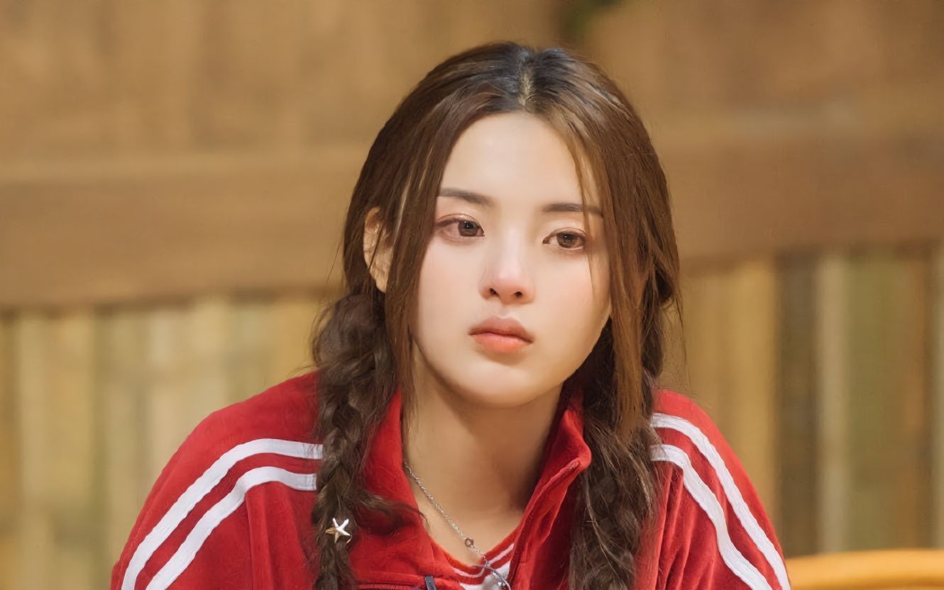 极限17 杨超越是不是糊了?若不是侯明昊,谁还记得她