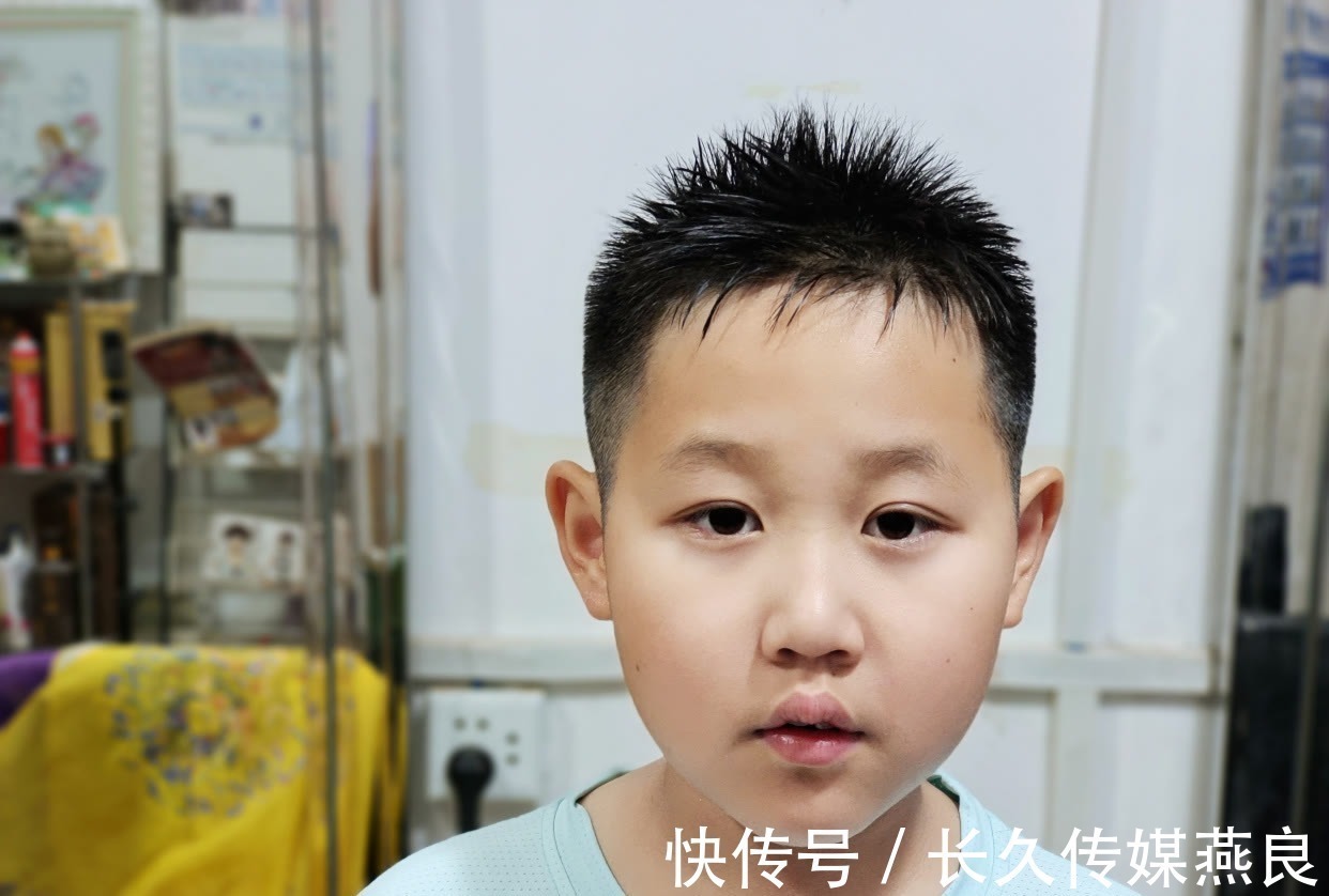 短碎发 小男孩发型别乱选,剪这5种就对了,帅气有型很时尚
