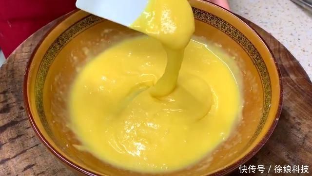 家里有鸡蛋和面粉,就能做蛋糕,不用烤箱,做法简单,比买的好吃