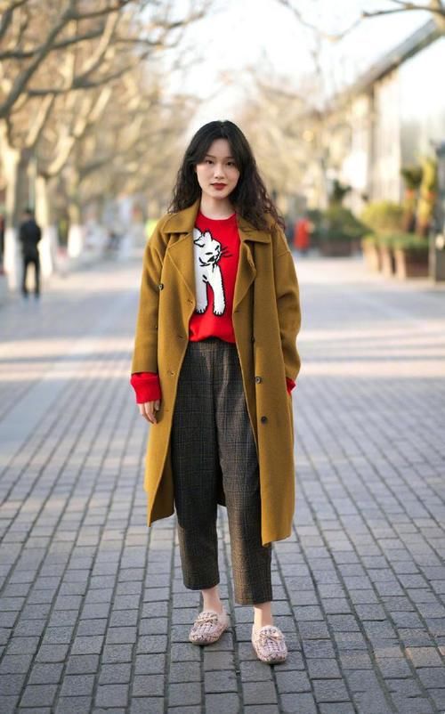 小个子穿大衣“显矮”？下面这几种穿法显高又洋气，一学就会