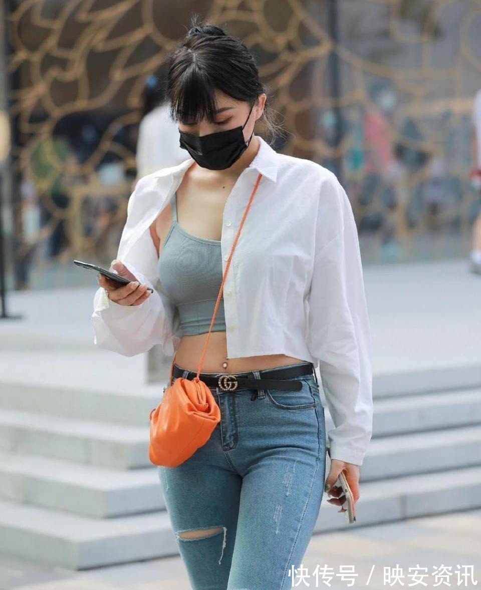 身段 很自信的80后贵妇,气场是那么的高级!是爸爸爸爸很喜欢的类型