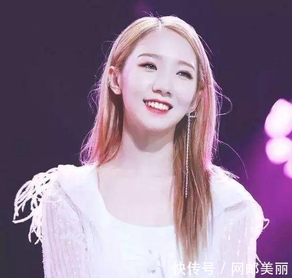 孟美岐|孟美岐c位出道却不如杨超越？看完应援作品，两人正面刚原因来了