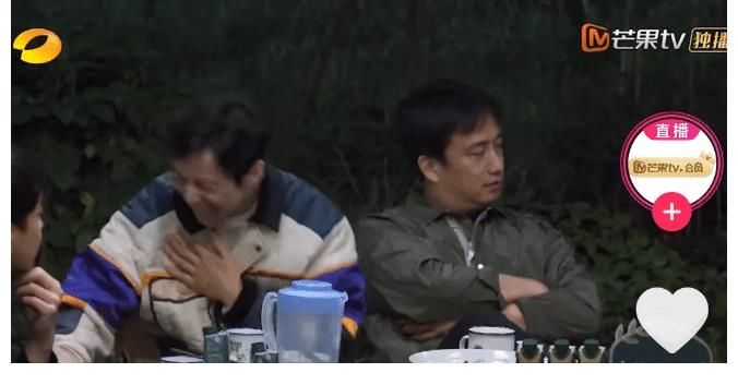 张艺兴|《向往的生活》啥时成恋爱节目了，张艺兴全程尬聊恋爱史，单身狗好尴尬